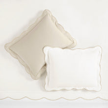 Cargar imagen en el visor de la galería, Coastal Chic Scalloped Edge 100% Cotton Reversible Duvet Cover Set
