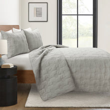 Cargar imagen en el visor de la galería, Hexagon Honeycomb Textured Cotton Quilt 3 Piece Set
