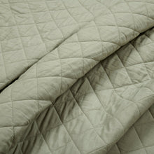 Carregar imagem no visualizador da galeria, Ava Diamond Oversized Cotton Quilt Set
