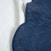 Cargar imagen en el visor de la galería, Coastal Chic Scalloped Edge Reversible Quilt 3 Piece Set
