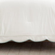 Carregar imagem no visualizador da galeria, Coastal Chic Scalloped Edge 3 Piece Comforter Set
