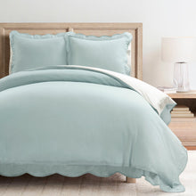 Cargar imagen en el visor de la galería, Coastal Chic Scalloped Edge 100% Cotton Reversible Duvet Cover Set
