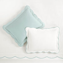 Cargar imagen en el visor de la galería, Coastal Chic Scalloped Edge 100% Cotton Reversible Duvet Cover Set
