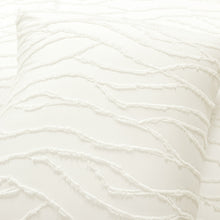 Carregar imagem no visualizador da galeria, Jacquard Wave 3 Piece Comforter Set
