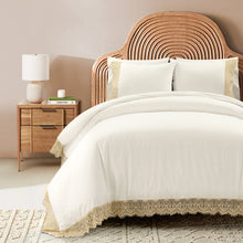 Cargar imagen en el visor de la galería, Scalloped Lace Cotton Duvet Cover 3 Piece Set
