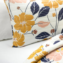 Carregar imagem no visualizador da galeria, Lucia Abstract Floral Cotton Quilt Set
