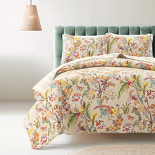 Carregar imagem no visualizador da galeria, Dolores 3 Piece Quilt Set
