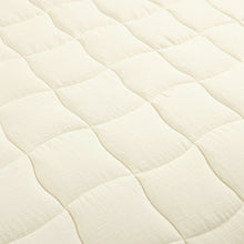 Cargar imagen en el visor de la galería, Cloud Gauze 3 Piece Quilt Set
