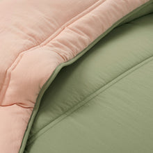 Cargar imagen en el visor de la galería, Oslo Soft Reversible Quilted Comforter Set
