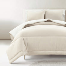 Carregar imagem no visualizador da galeria, Oslo Soft Reversible Quilted Comforter Set
