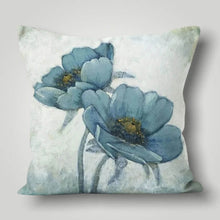 Carregar imagem no visualizador da galeria, Grey Flower Cushion Cover
