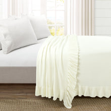 Cargar imagen en el visor de la galería, Reyna Soft Knitted Ruffle Blanket/Coverlet
