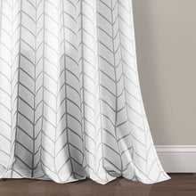 Carregar imagem no visualizador da galeria, Calia Chevron Geo Window Curtain Panels Set
