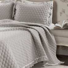 Load image into Gallery viewer, Ella Ruffle Lace 3 Piece Quilt Set
