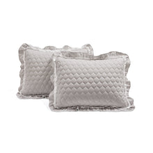 Carregar imagem no visualizador da galeria, Ella Ruffle Lace 3 Piece Quilt Set
