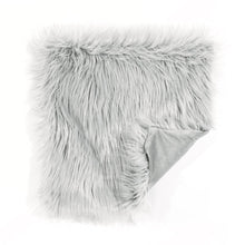 Cargar imagen en el visor de la galería, Mongolian Luca Soft Faux Fur Decorative Pillow Cover
