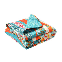 Cargar imagen en el visor de la galería, Hailey Watercolor Wave Reversible Cotton Throw
