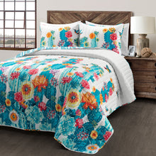 Cargar imagen en el visor de la galería, Southwest Vibrant Cactus Reversible 3 Piece Quilt Set
