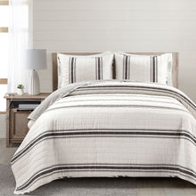 Cargar imagen en el visor de la galería, Farmhouse Stripe Reversible Cotton Quilt Set
