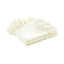 Cargar imagen en el visor de la galería, Reyna Soft Knitted Ruffle Throw
