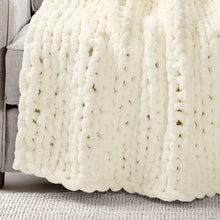 Cargar imagen en el visor de la galería, Hygge Ultra Soft Chenille Chunky Knit Throw
