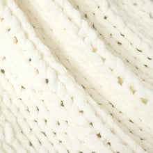 Carregar imagem no visualizador da galeria, Hygge Ultra Soft Chenille Chunky Knit Throw
