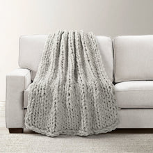 Carregar imagem no visualizador da galeria, Hygge Ultra Soft Chenille Chunky Knit Throw
