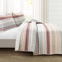 Carregar imagem no visualizador da galeria, Southwest Stripe Reversible 3 Piece Quilt Set
