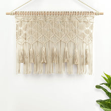 Carregar imagem no visualizador da galeria, Boho Macrame Tassel Cotton Valance
