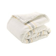 Carregar imagem no visualizador da galeria, Farmhouse Stripe Throw
