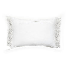 Cargar imagen en el visor de la galería, Studio Chevron Macrame Decorative Pillow Cover
