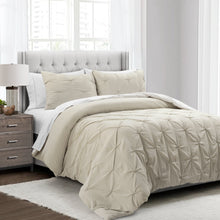 Cargar imagen en el visor de la galería, Ravello Pintuck Reversible Comforter Bed In A Bag
