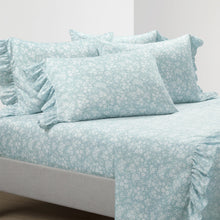 Cargar imagen en el visor de la galería, Garden Of Flowers Ruffle Sheet Set
