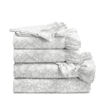 Carregar imagem no visualizador da galeria, Garden Of Flowers Ruffle Sheet Set
