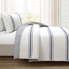 Cargar imagen en el visor de la galería, Farmhouse Stripe Reversible Cotton Quilt Set
