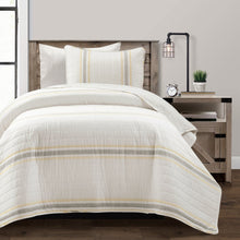 Carregar imagem no visualizador da galeria, Farmhouse Stripe Reversible Cotton Quilt Set
