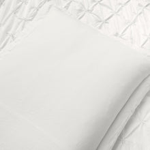 Cargar imagen en el visor de la galería, Ravello Pintuck 3 Piece Duvet Cover Set
