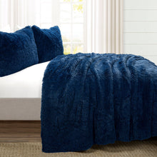 Cargar imagen en el visor de la galería, Emma Faux Fur Comforter Set
