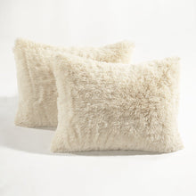 Cargar imagen en el visor de la galería, Emma Faux Fur Comforter Set
