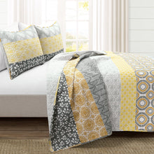 Load image into Gallery viewer, Bohemian Stripe Quilt 3 Piece Set
