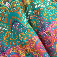 Cargar imagen en el visor de la galería, Boho Chic Reversible Throw
