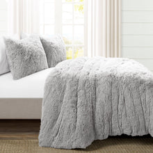 Cargar imagen en el visor de la galería, Emma Faux Fur Duvet Cover 3 Piece Set
