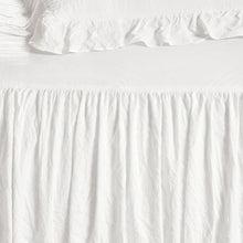 Cargar imagen en el visor de la galería, Ruffle Skirt Daybed Cover 5 Piece Set
