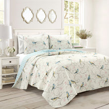 Load image into Gallery viewer, Botanical Bird &amp; Flower Quilt 3 Piece Set
