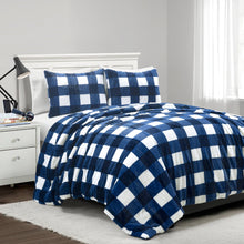 Cargar imagen en el visor de la galería, Plaid Ultra Soft Faux Fur All Season Comforter Set
