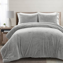 Carregar imagem no visualizador da galeria, Modern Solid Ultra Soft Faux Fur Comforter Bed In A Bag
