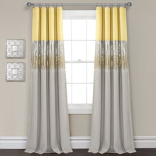 Carregar imagem no visualizador da galeria, Night Sky 100% Blackout Window Curtain Panel
