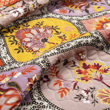 Cargar imagen en el visor de la galería, Bohemian Flower Cotton Quilt 3 Piece Set
