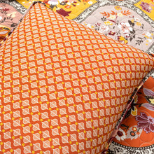 Cargar imagen en el visor de la galería, Bohemian Flower Cotton Quilt 3 Piece Set
