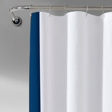 Carregar imagem no visualizador da galeria, Block Border Shower Curtain
